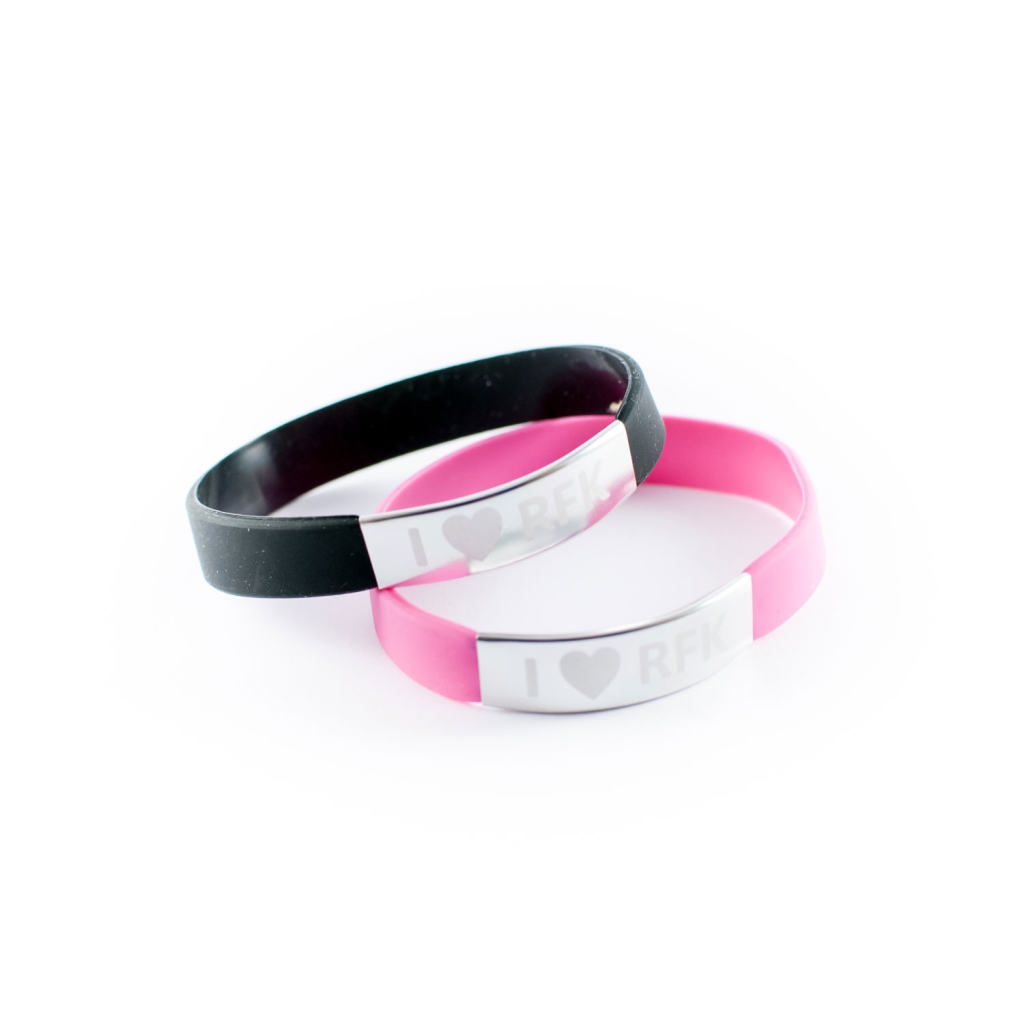 Silikonarmband mit
RFK Gravur
