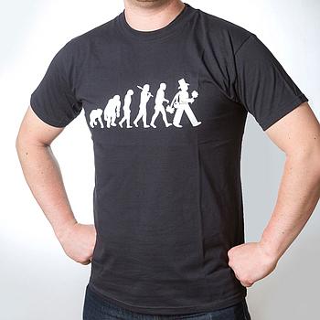 T- Shirt Schwarz mit weißem
Evolution Aufdruck
